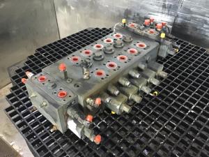 Liebherr Ventilblock